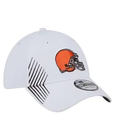 New Era Men's White Cleveland Browns Active 39THIRTY Flex Hat