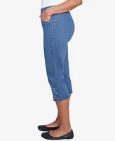 Alfred Dunner Petite Flower Power Detailed Denim Capri Pants