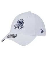 New Era Men's White Dallas Cowboys Throwback 39THIRTY Flex Hat