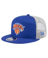 New Era Men's New York Knicks Blue Victory Grove Split Panel 9FIFTY Snapback Hat