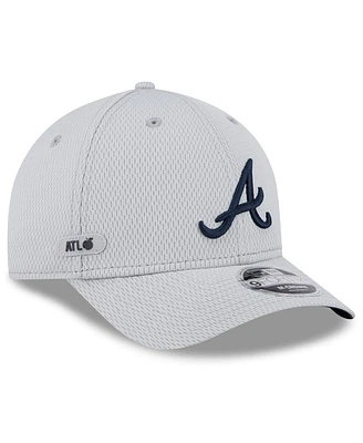 New Era Men's Gray Atlanta Braves 2025 Mlb Clubhouse 9FORTY M-Crown Adjustable Hat