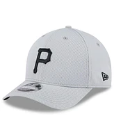 New Era Men's Gray Pittsburgh Pirates 2025 Mlb Clubhouse 9FORTY M-Crown Adjustable Hat