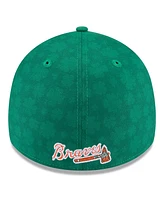 New Era Men's Kelly Green Atlanta Braves St. Patrick's Day 39THIRTY Flex Hat