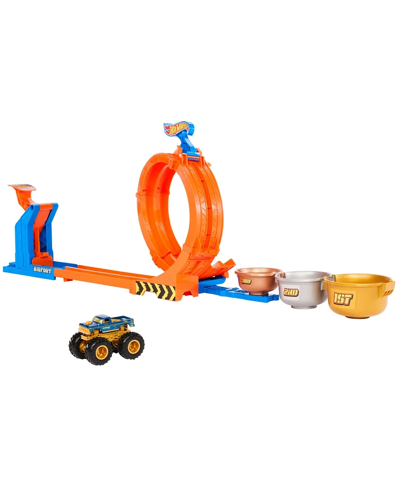 Hot Wheels Monster Trucks Loop-And-Flip Trophy Challenge Playset