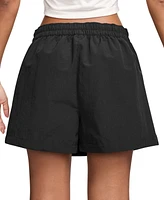 Nike Sportswear Women's Essential Mid-Rise Woven Skort