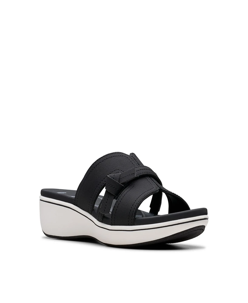 Clarks Cloudsteppers Women's Breeze Rae Mia Slip-On Flat Sandals