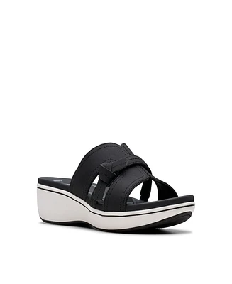 Clarks Cloudsteppers Women's Breeze Rae Mia Slip-On Flat Sandals