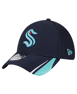 New Era Men's Deep Sea Blue Seattle Kraken Linear Featherweight 39THIRTY Flex Hat