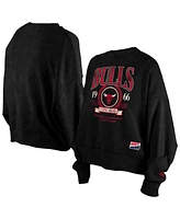 New Era Women's Black Chicago Bulls Hardwood Classics Enzyme Wash Oversized Boxy Pullover Sweatshirt