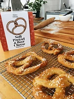 Farm Steady Diy Soft Pretzel & Beer Cheese Kit