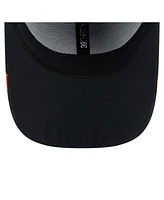 New Era Men's Black Philadelphia Flyers Linear Featherweight 39THIRTY Flex Hat