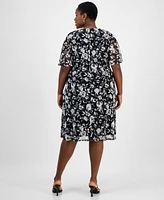Connected Plus V-Neck Ruch-Front Short-Sleeve Mesh Dress