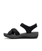 Clarks Women's Arla Daisy Slip On Flat Sandals