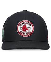 Nike Men's Navy/Red Boston Red Sox Pro Performance Snapback Hat