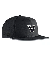 Nike Men's Black Vanderbilt Commodores On-Field True Performance Baseball Fitted Hat