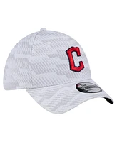 New Era Men's White Cleveland Guardians Graded 39THIRTY Stretch Fit Hat