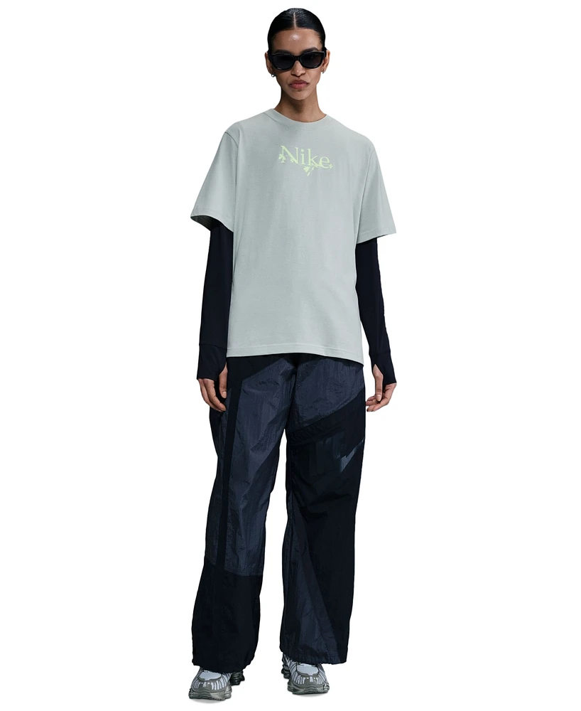 Nike Sportswear Women's Cotton Logo Relaxed T-Shirt