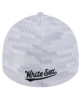 New Era Men's White Chicago Sox Graded 39THIRTY Stretch Fit Hat