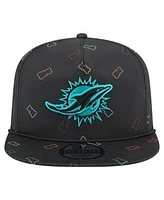 New Era Men's Black Miami Dolphins Gummy Golfer Snapback Hat