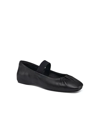 Grace Rimini Women's Shoe