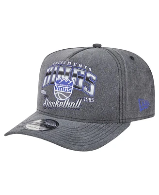 New Era Men's Charcoal Sacramento Kings Throwback Washed Pre-Curved 9FIFTY Snapback Hat