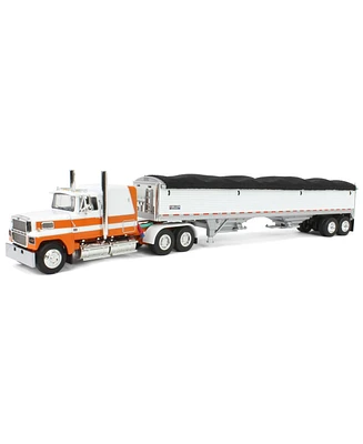 First Gear 1/64 Orange Ford Ltl 9000 60" Flattop Wilson Pacesetter Grain Trailer Dcp