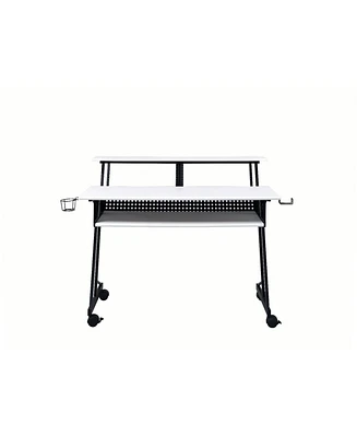 Versatile Computer Desk – Ideal for Home Office or Student Use