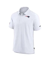 Nike Men's White New England Patriots Sideline Lockup Performance Polo Shirt