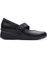 Clarks Women's Collection Suttyn May Shoes
