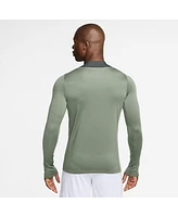 Nike Men's Green Chelsea 2025/26 Strike Drill Raglan Quarter-Zip Long Sleeve Sweatshirt