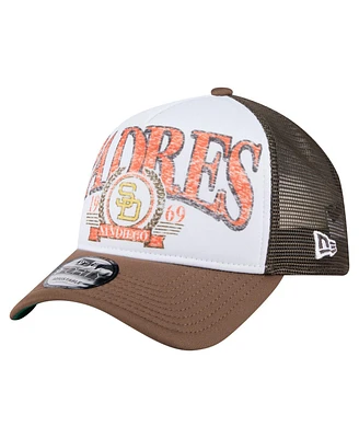 New Era Men's Brown San Diego Padres Distressed 9FORTY A-Frame Adjustable Trucker Hat