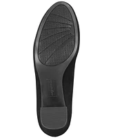 Easy Street Proper Pumps