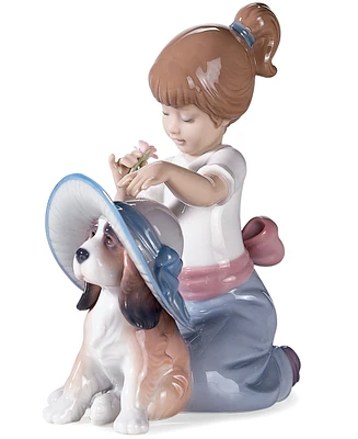 Lladro Collectible Figurine, An Elegant Touch