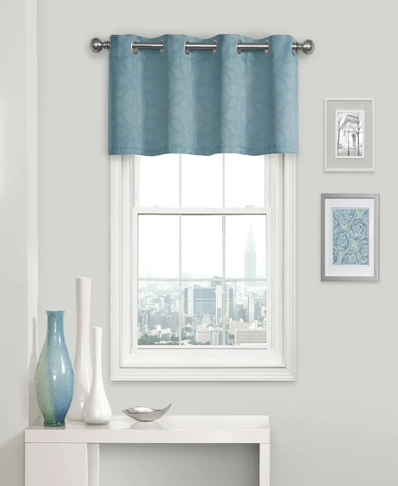 Eclipse Kingston Embossed Valance, 52" x 18"