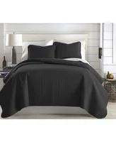 Southshore Fine Linens Oversized Lightweight Quilt and Sham Set