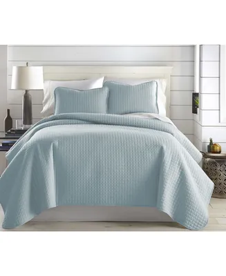 Southshore Fine Linens Oversized Lightweight Quilt and Sham Set