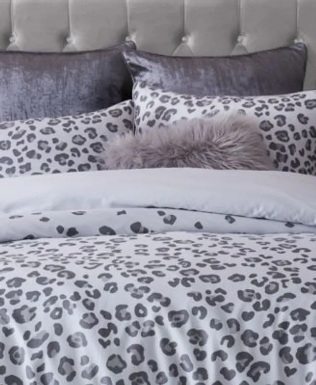 Juicy Couture Leopard Pearl 2 Piece Comforter Set, Twin/Twin XL