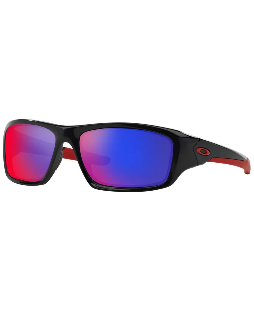 Oakley Men's Rectangle Sunglasses, OO9236 60 Valve