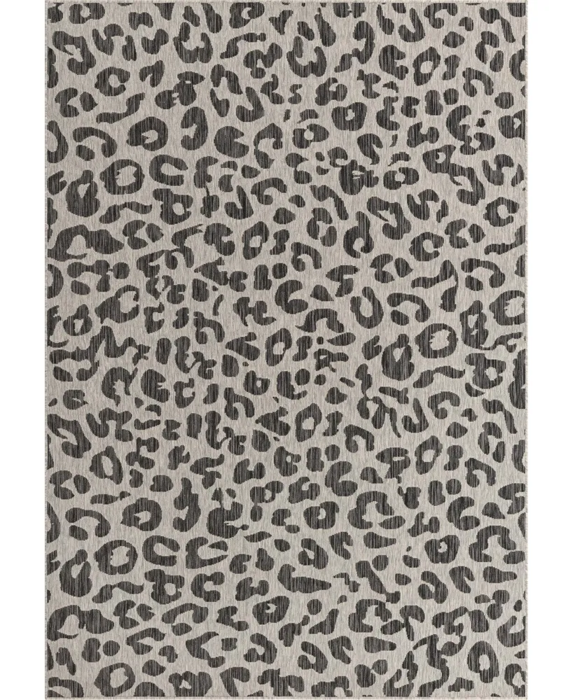 Bayshore Home Outdoor Pashio Safari Ii Leopard 7' x 10' Area Rug