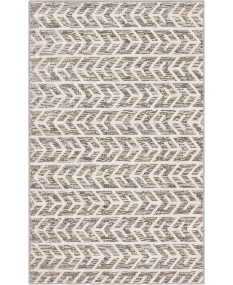 Sabrina Soto Outdoor Aston 5' x 8' Area Rug