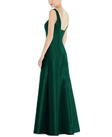 Alfred Sung Plus Sleeveless Square-Neck Princess Line Gown with Pockets