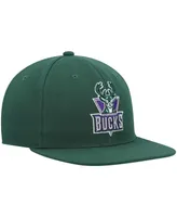 Men's Mitchell & Ness Green Milwaukee Bucks Hardwood Classics Team Ground 2.0 Snapback Hat