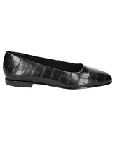 Bella Vita Women's Kimiko Square Toe Flats