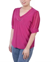 Petite Size Short Puff Sleeve V-neck Top