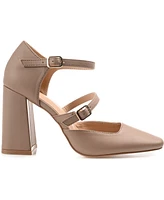 Journee Collection Women's Isadorah Double Strap Heels