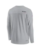 Men's Nike Gray New England Patriots 2022 Sideline Coach Chevron Lock Up Performance Long Sleeve T-shirt