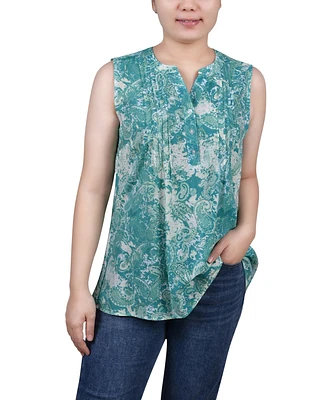 Women's Sleeveless Pintucked Blouse