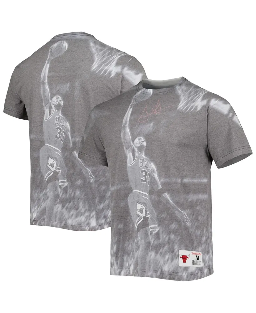 Men's Mitchell & Ness Scottie Pippen Heather Gray Chicago Bulls Above The Rim T-shirt