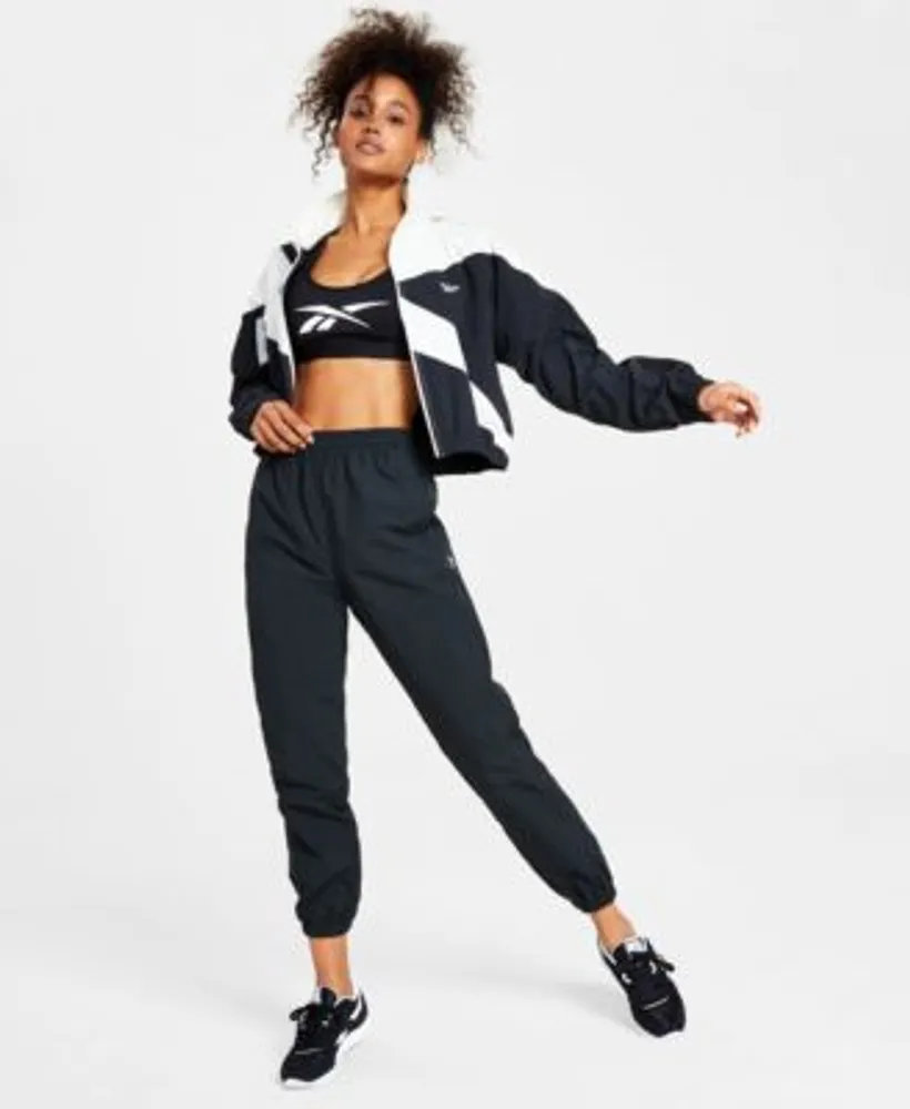 Nike Sportswear Essential Fleece Womens Track Pants - Black/White |  Sportitude