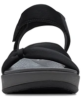 Clarks Women's Clouldsteppers Arla Shore Strappy Sport Sandals